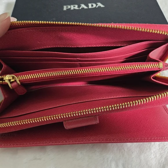 Prada Peonia Pink Zip Around Wallet w/Registration card & Original Box - EUC - Picture 4 of 16